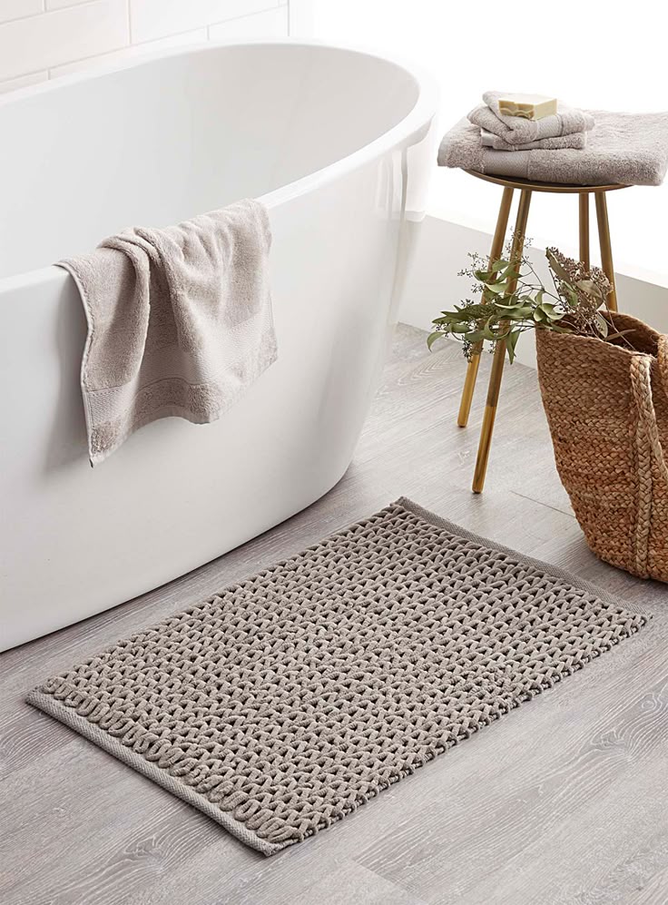 Bath Mats and Rugs