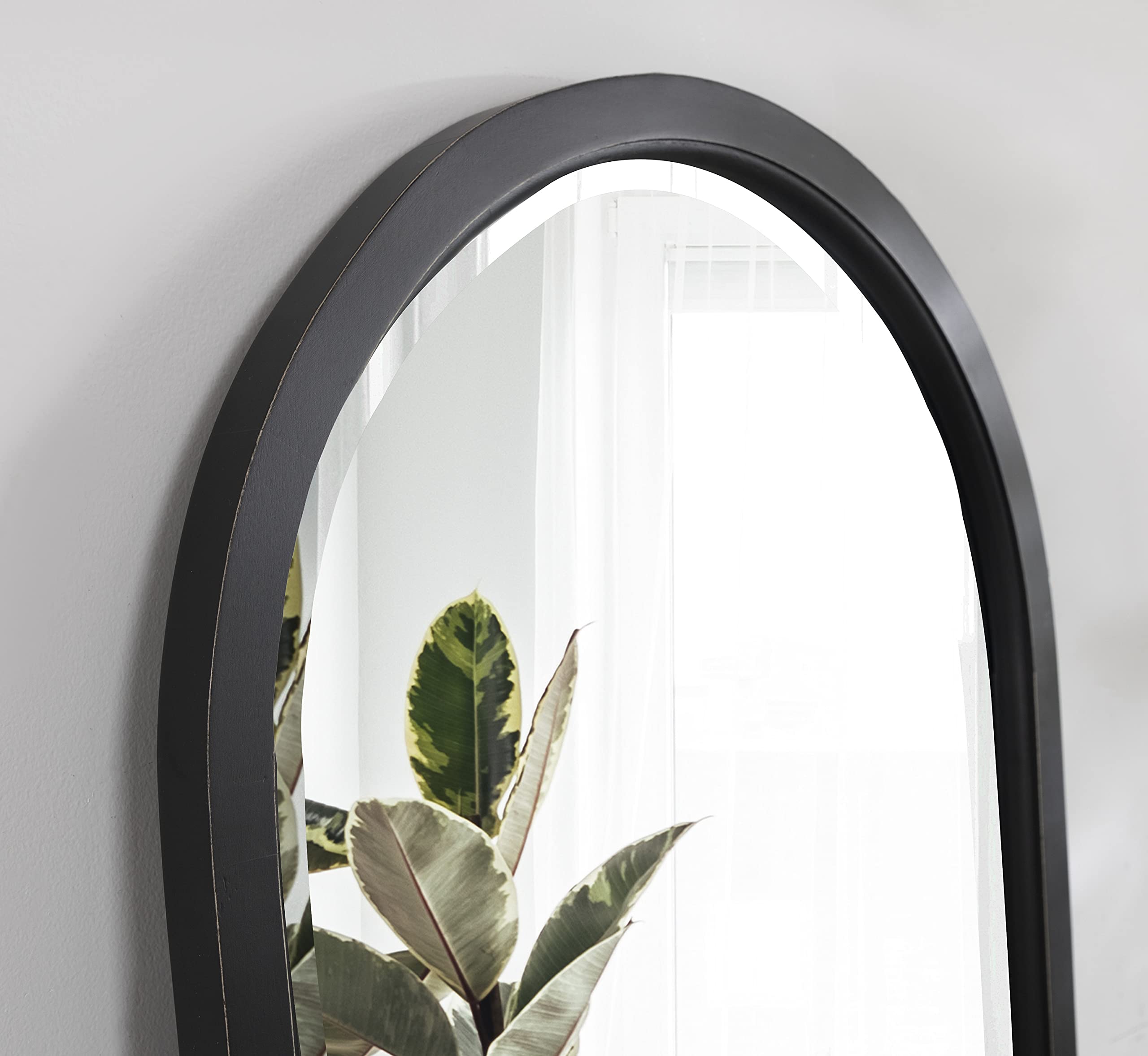 Kate and Laurel Hogan Farmhouse Arch Mirror, 20 x 30, Rustic Black, Decorative Modern Wall Mirror for Display