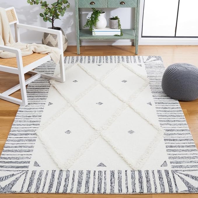 Isabella Collection Area Rug - 5'3" x 7'6", Light Grey & Cream