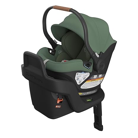 Aria Lightweight Infant Car Seat/Just Under 6 lbs for Easy Portability/Base