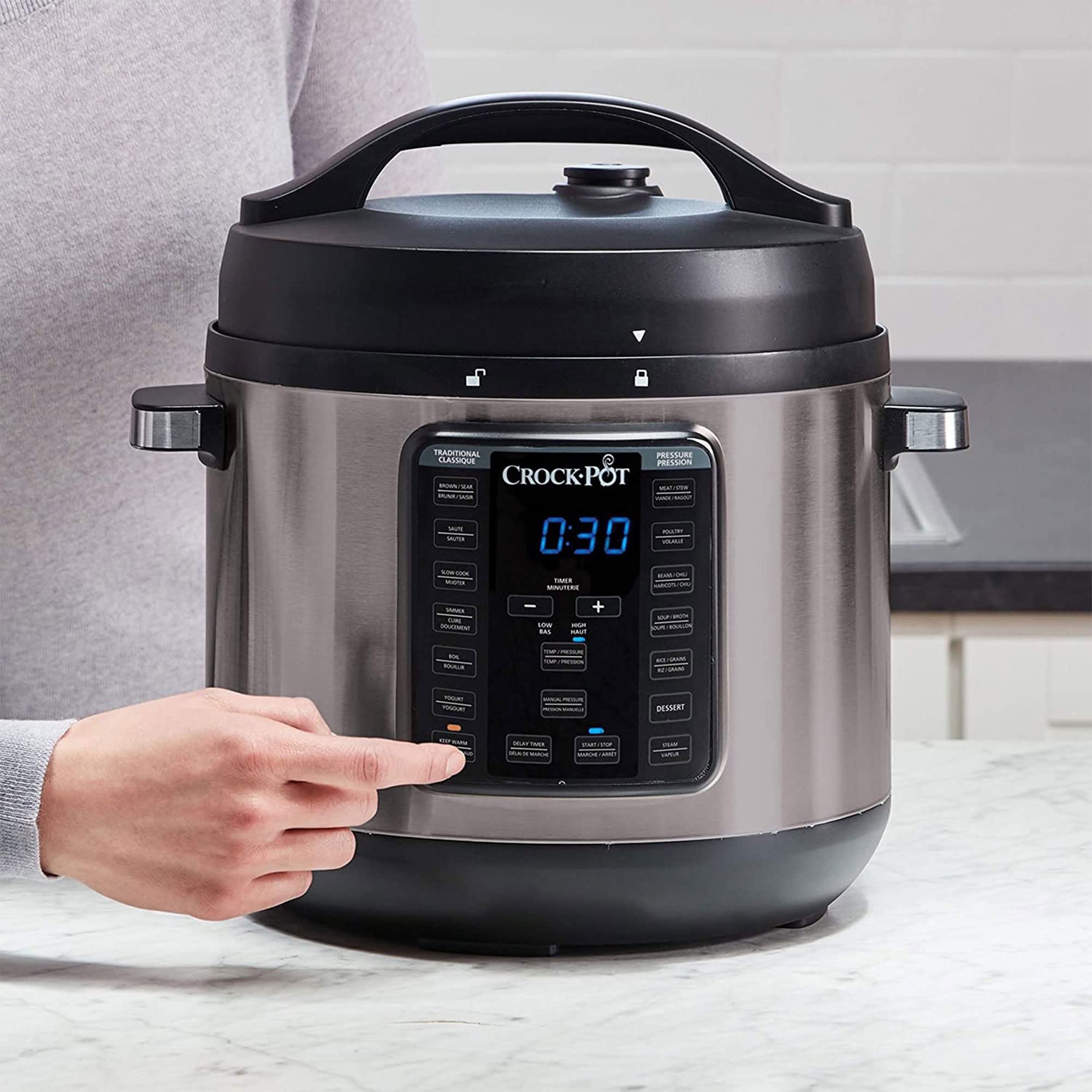 8-Quart Multi-Use XL Express Crock Programmable Slow Cooker and Pressure Cooker