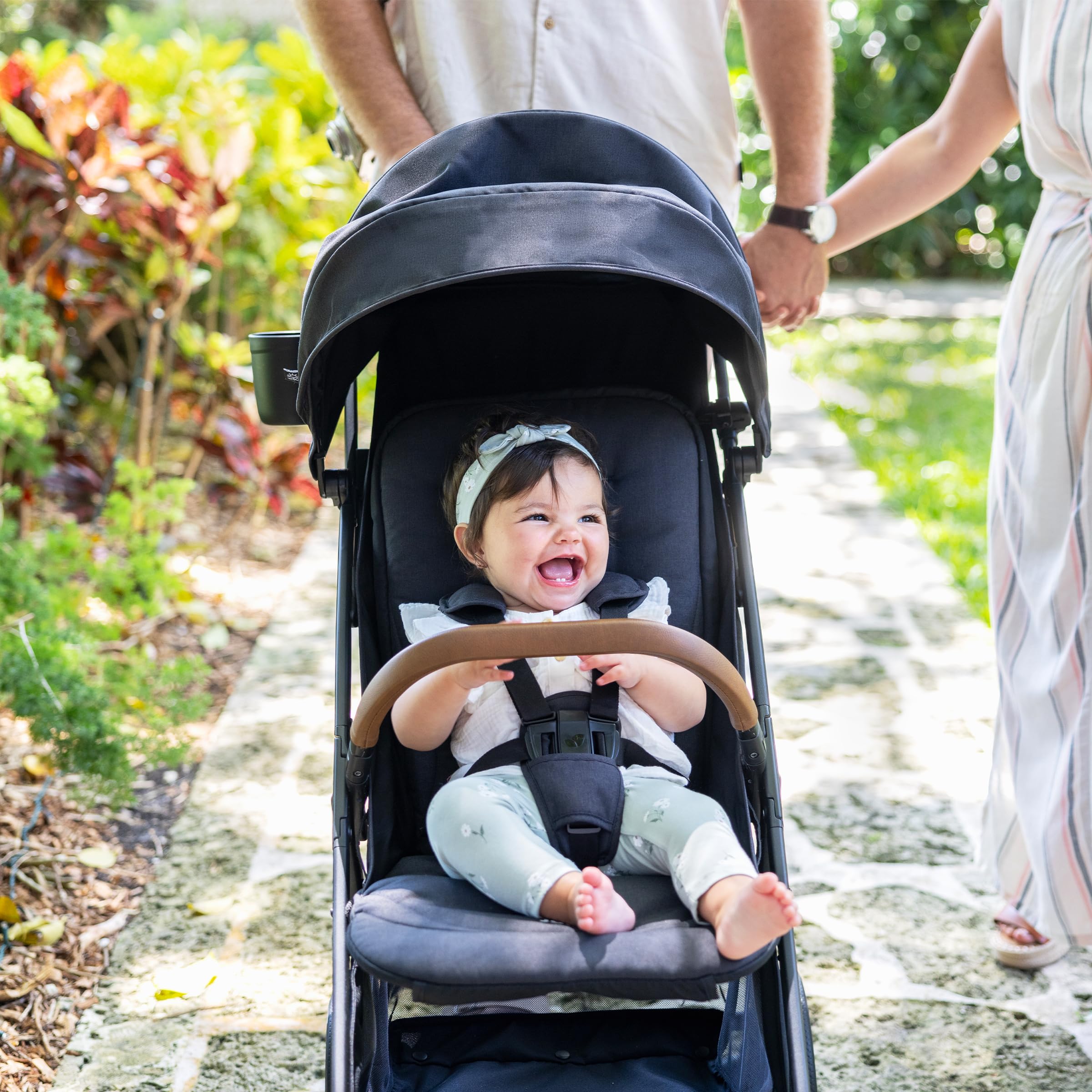 compact Stroller – Lightweight and Compact Stroller with One