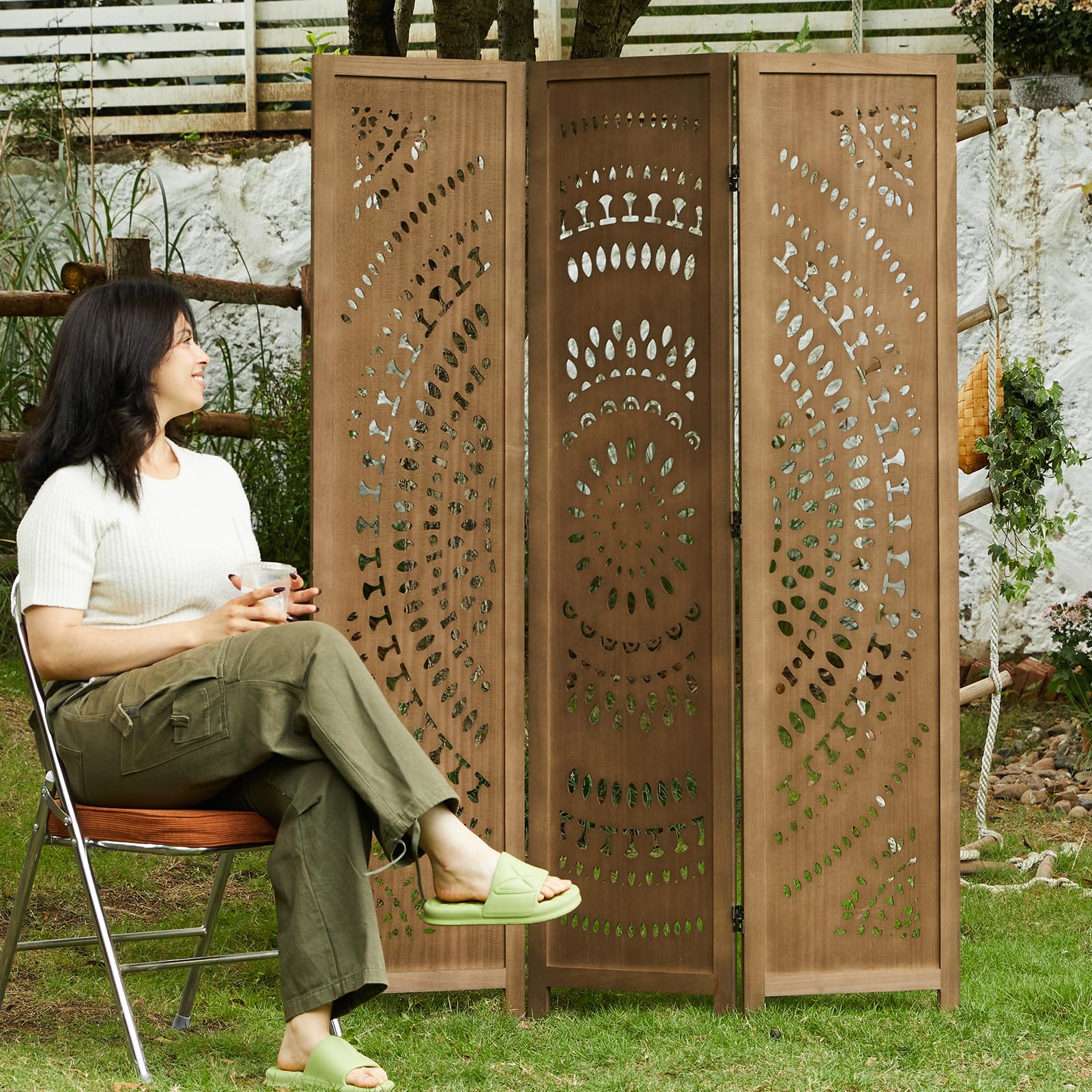 Svimi Room Divider Wood Carved Wall Divider Indoor Folding Bohemian Style Portable Partition Screen for Home Office Garden Terrace - 3 Panels (Brown)