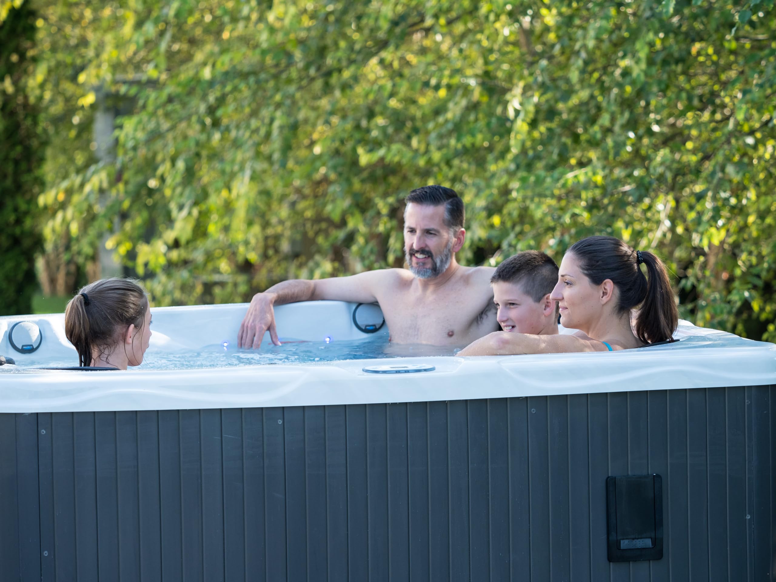 HB29 6-Person Hot Tub with 29 Therapy Jets and Digital Controls – Sterling
