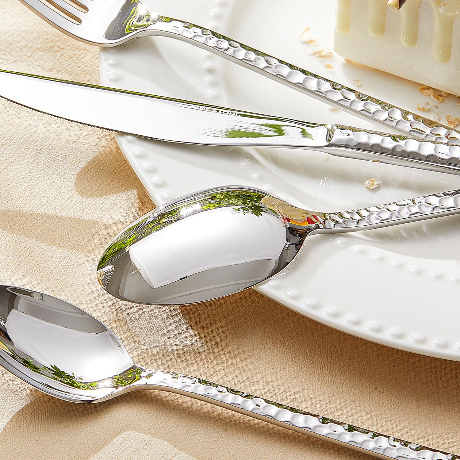 40 Piece Hammered Silverware Set, 18/10 Stainless Steel Flatware Set for 8