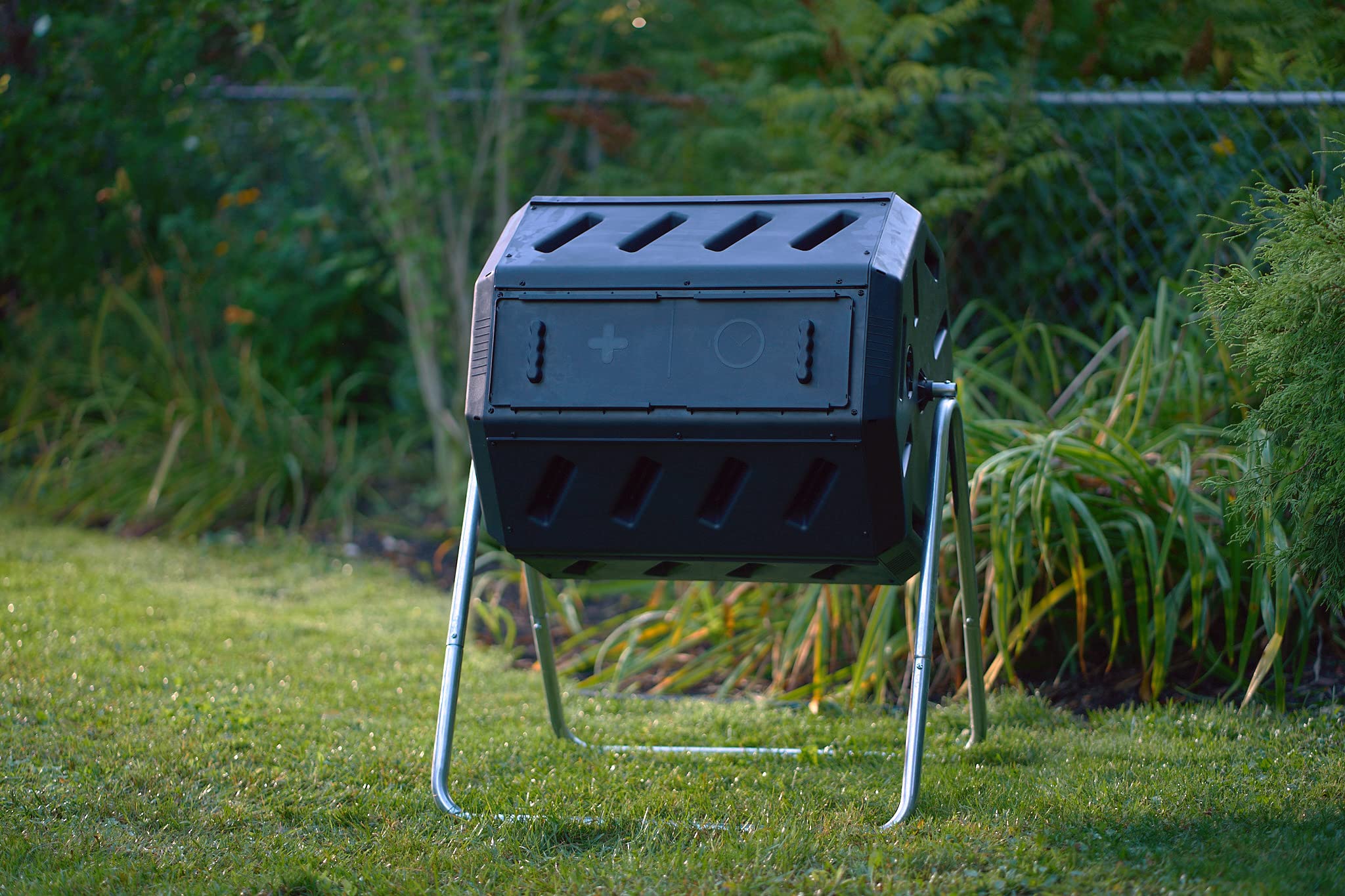 IM4000 Dual Chamber Tumbling Composter Canadian-Made