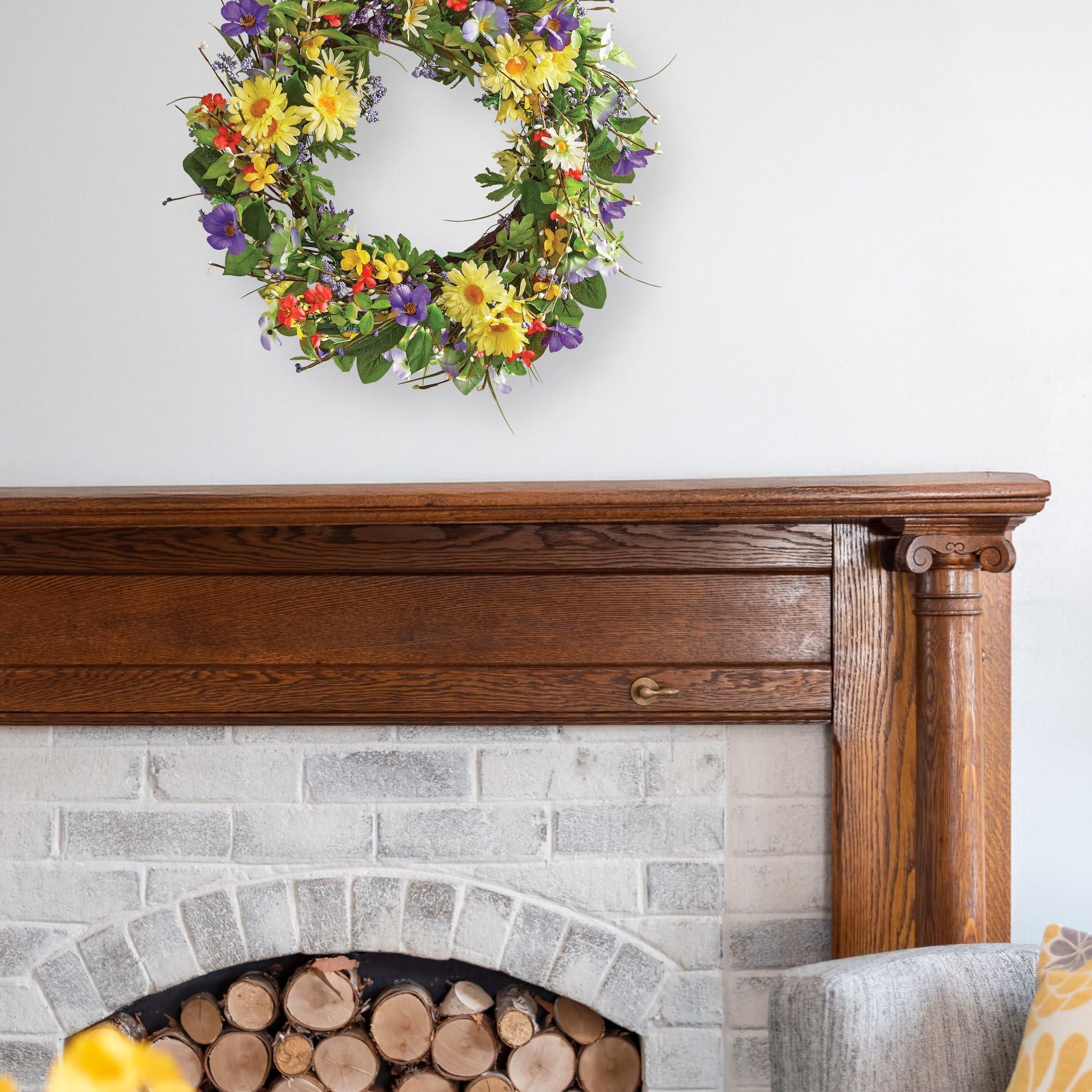 Wild Daisy Floral Twig Door Wreath, 19 1/2" Diameter - Home Décor for Any Room