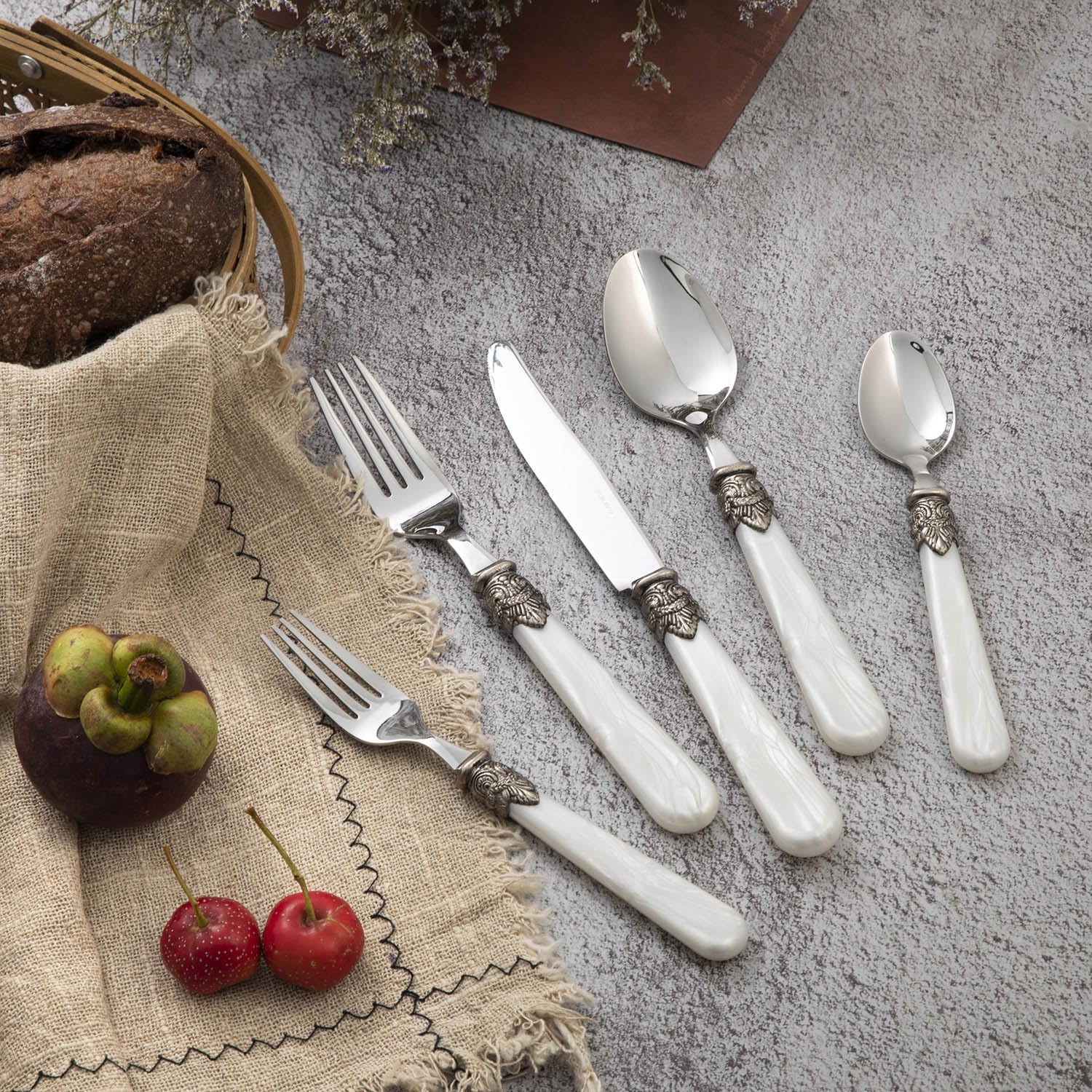 20 pieces Stainless Steel Vintage Flatware Sets With White Hanld