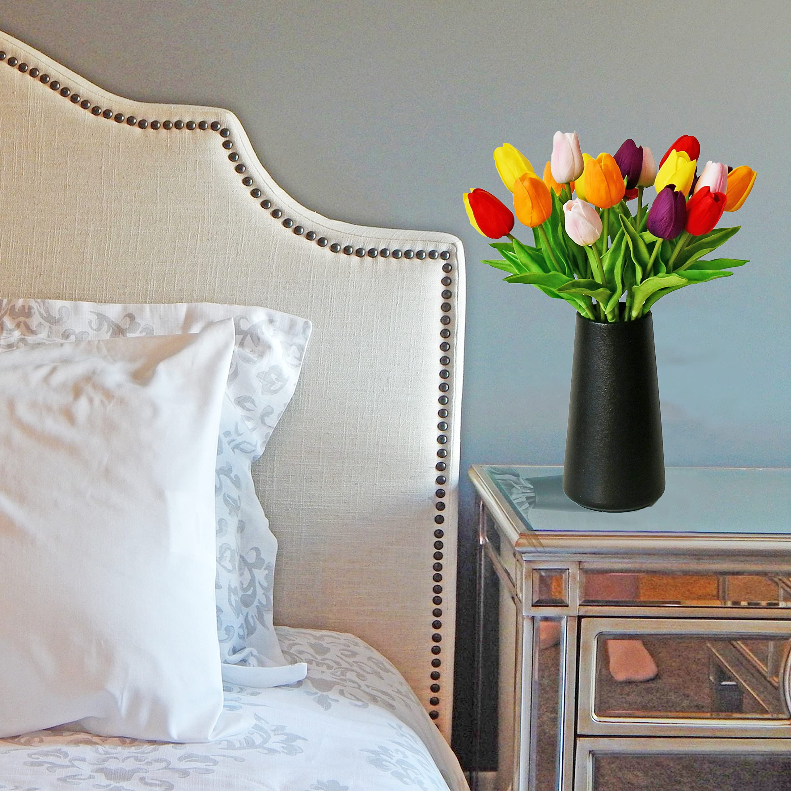 Faux Hydrangea Flowers in Vase, Small Silk Flowers in Vase with Fake Water