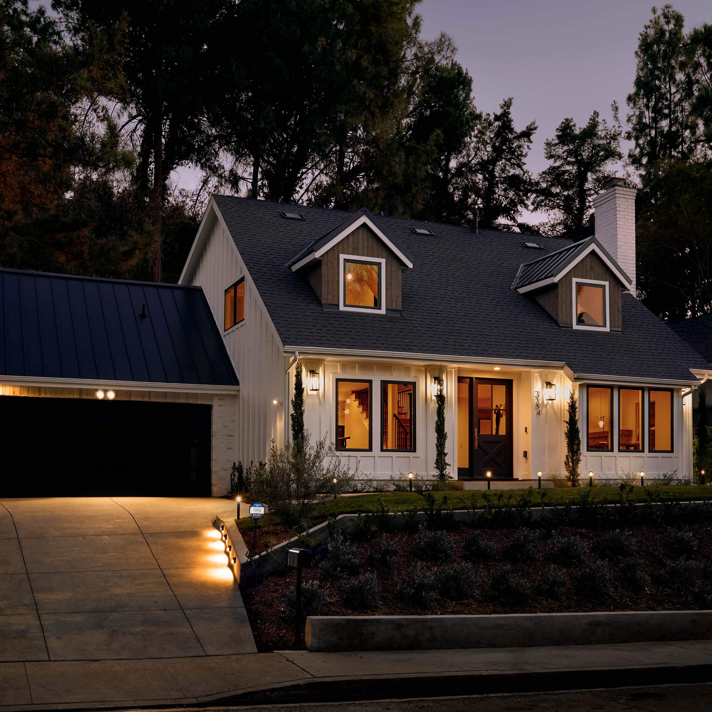 Smart Lighting – Floodlight, Wired, Outdoor Motion-Sensor Security Light