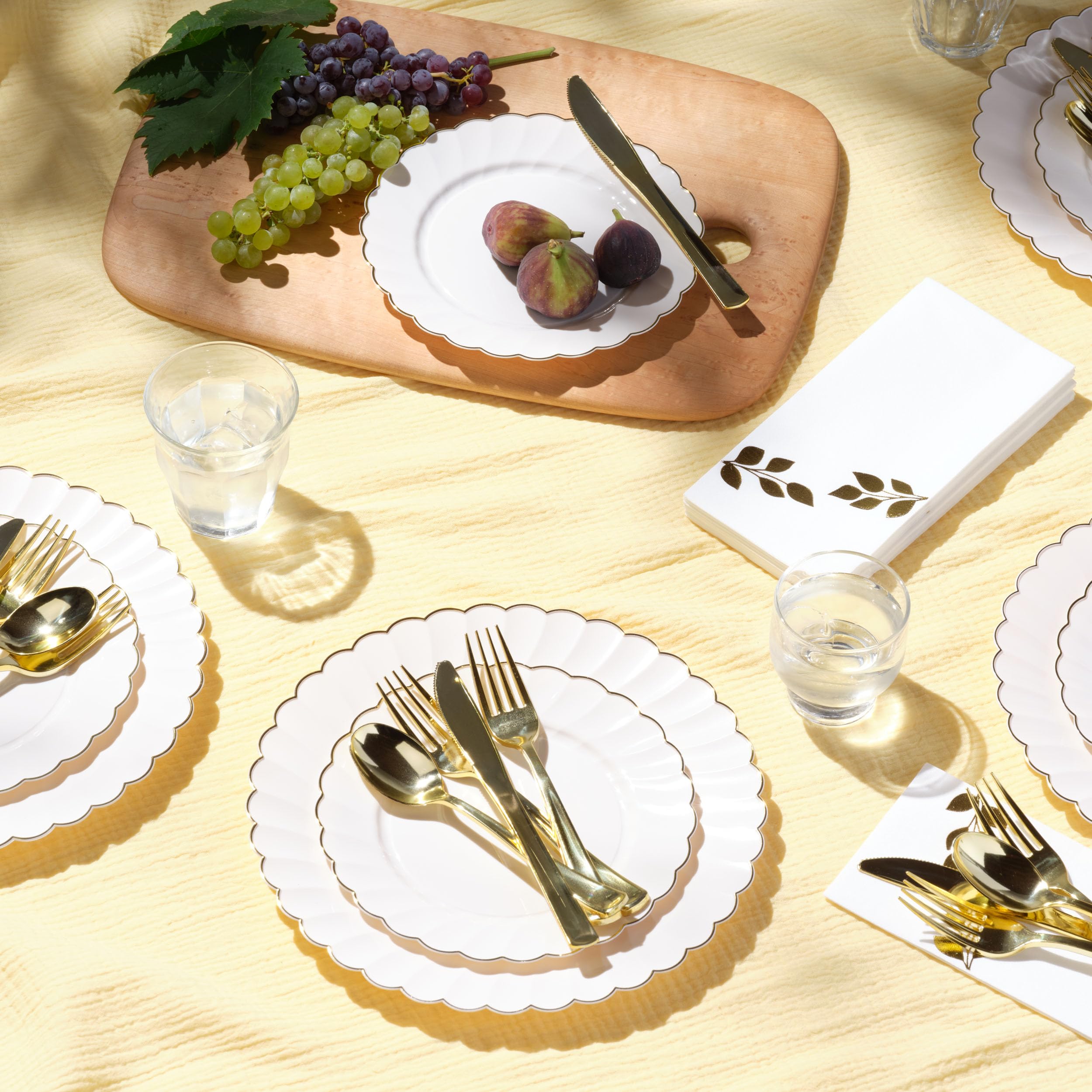 HEAVYWEIGHT 100 Pc Ivory Scalloped Plastic Plates with Gold Trim