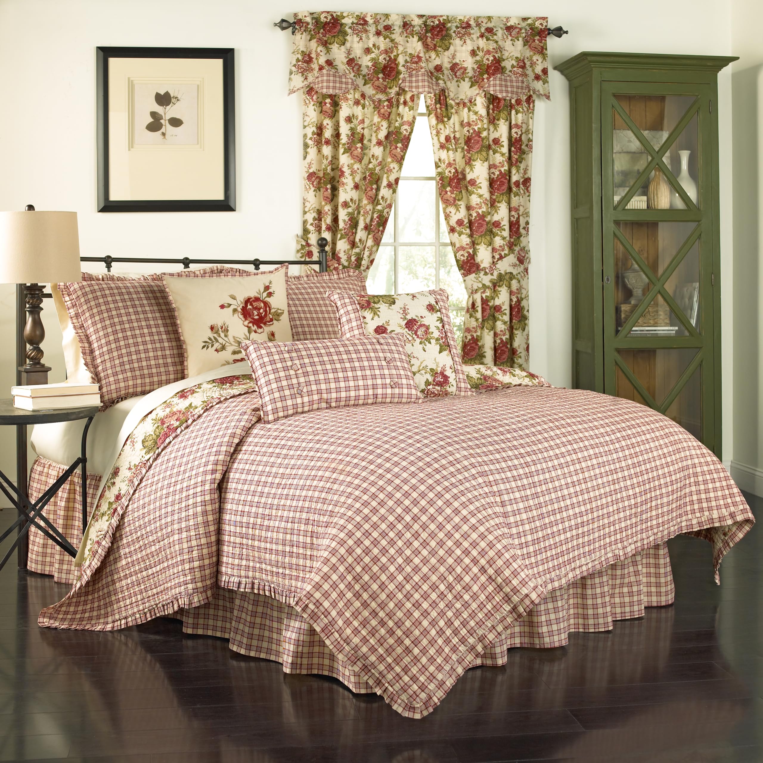 Norfolk Modern Farmhouse Floral 4-Piece Reversible Quilt Bedspread Set