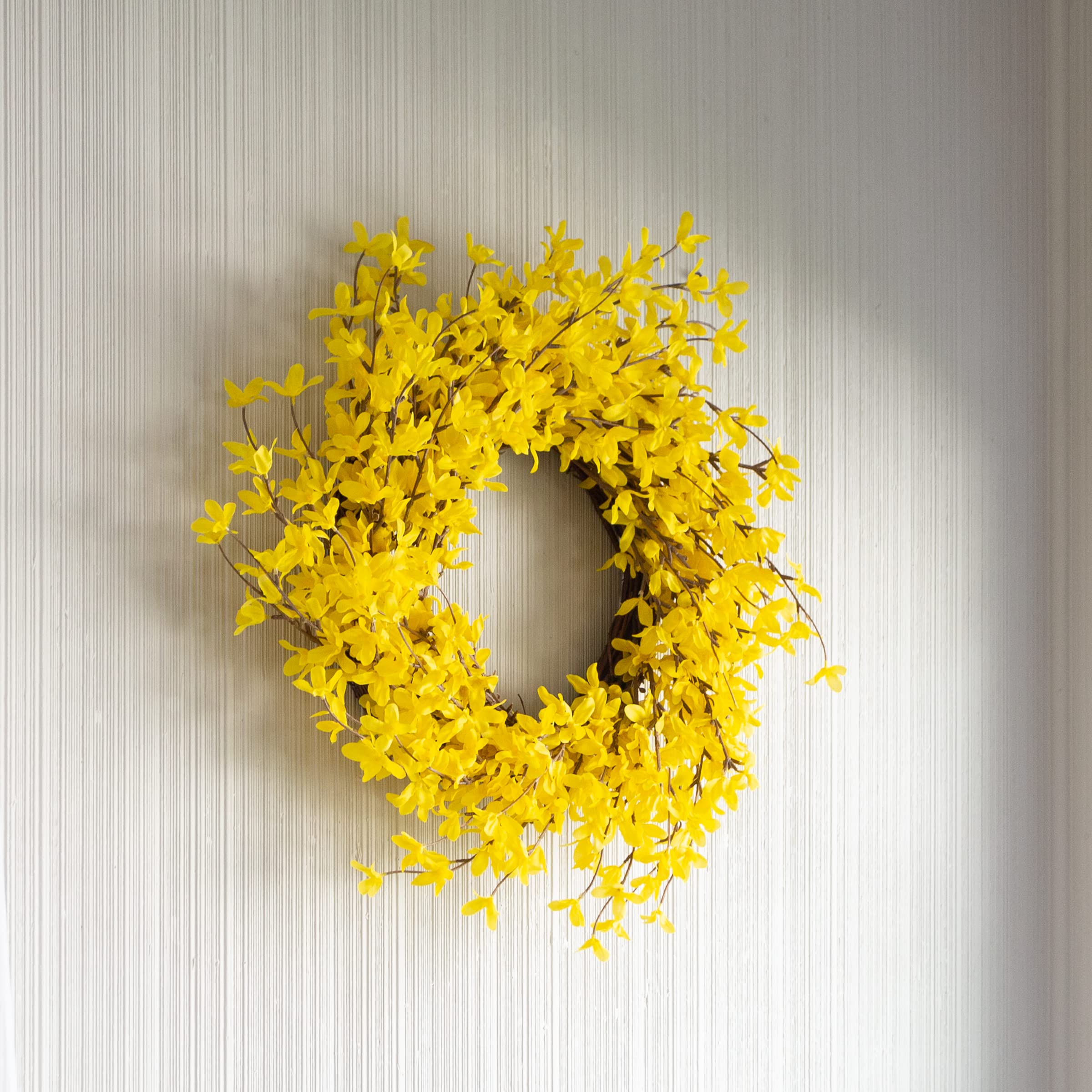 Yellow Forsythia Wreath - 24-Inch Artificial Spring Wreath for Home Decor - Wreaths