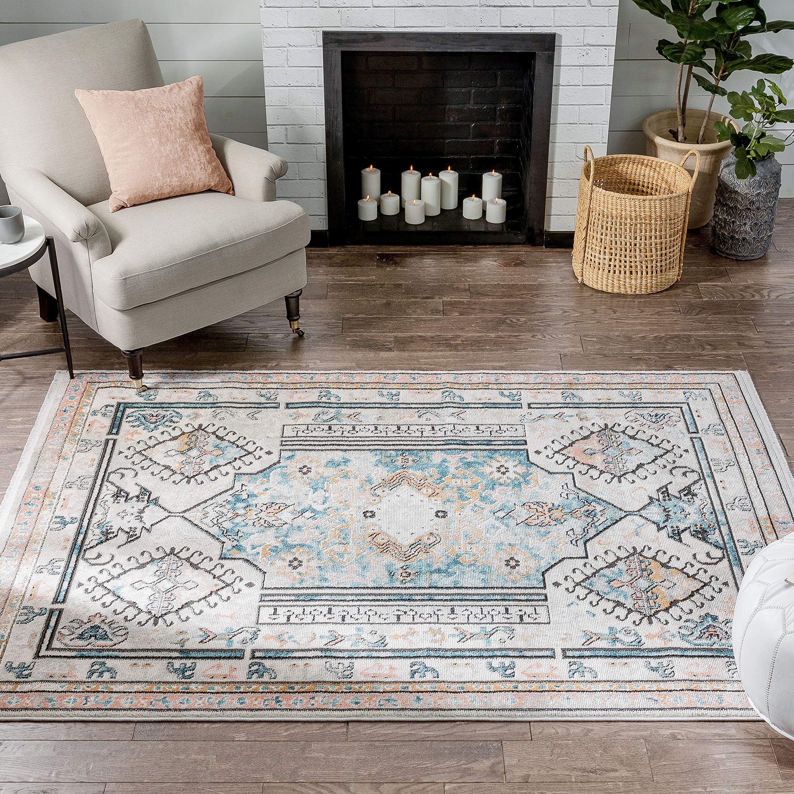 Valerian Multi Blue & Ivory Vintage Oriental Distressed Medallion
