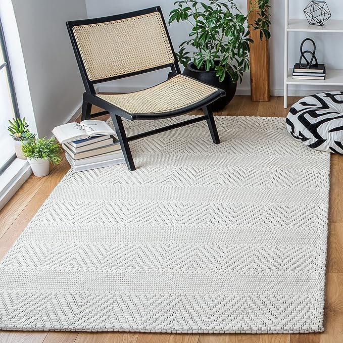 Marbella Collection Accent Rug - 4' x 6', Beige & Light Grey, Handmade Wool